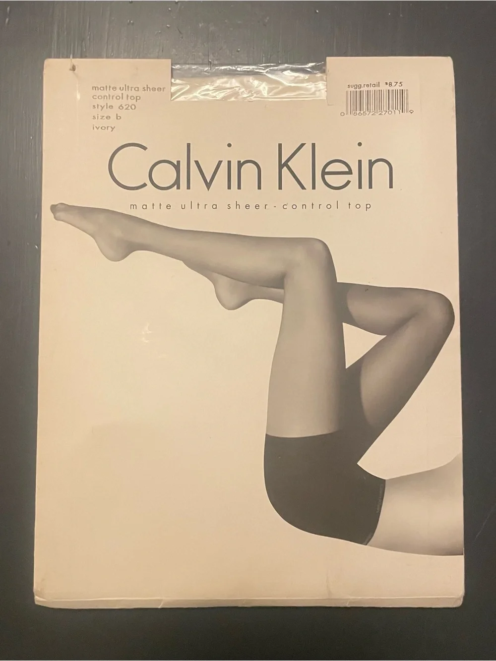 Calvin Klein Matte Ultra Sheer Control Top Hosiery Ivory size B style 620 nylons